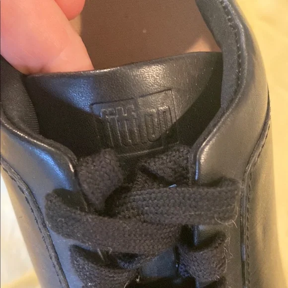 Fitflop Black Flats Minimalist Comfort rally sneaker - Picture 9 of 16